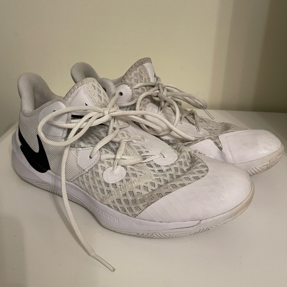 Nike zoom hyper court volleyball shoes